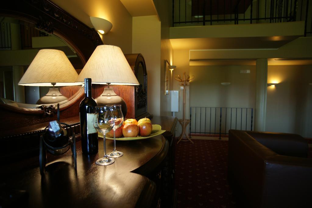Hotel Grodzki Познань Екстер'єр фото